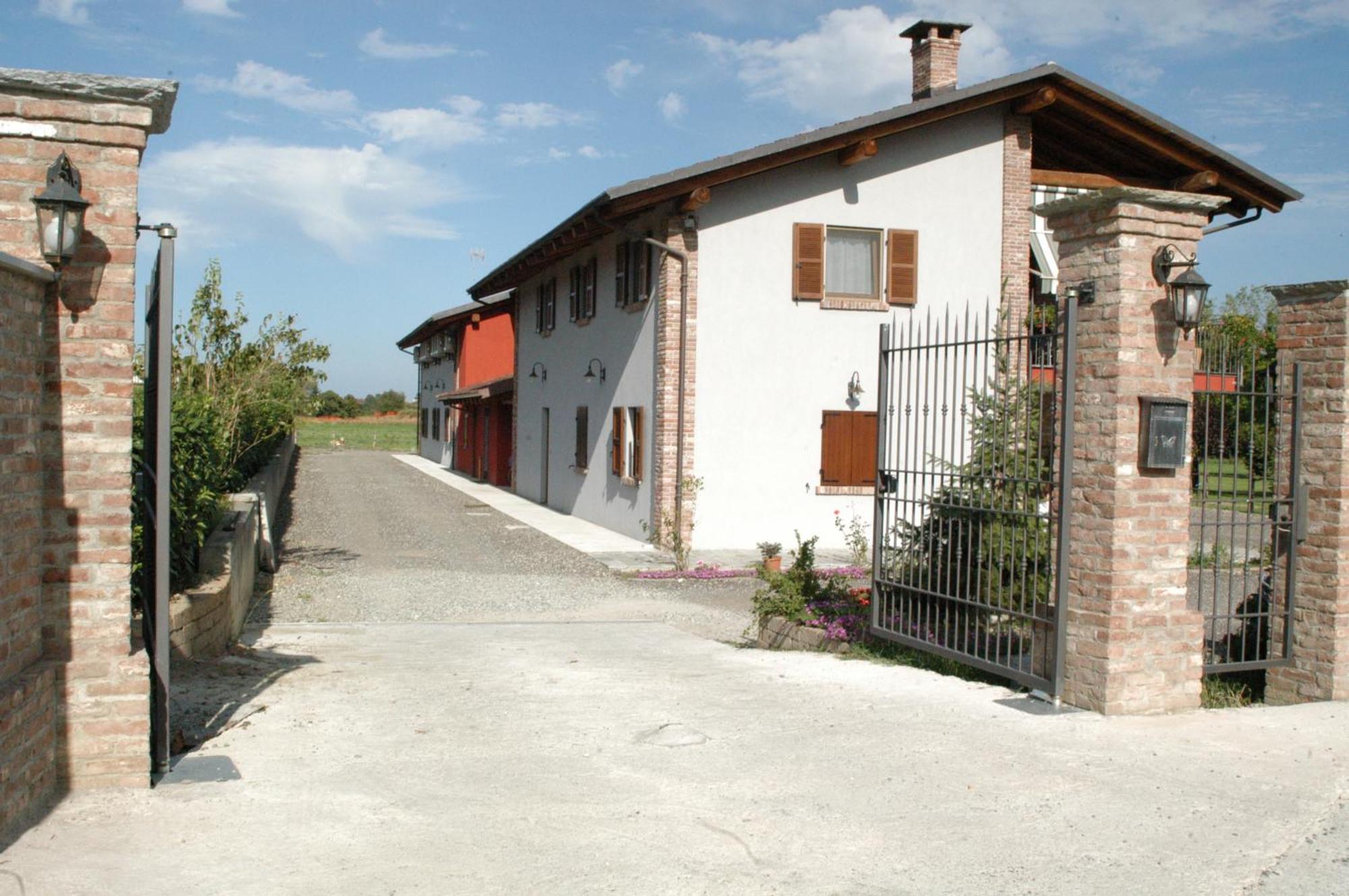 Agriturismo La Sforzata Collegno Ngoại thất bức ảnh